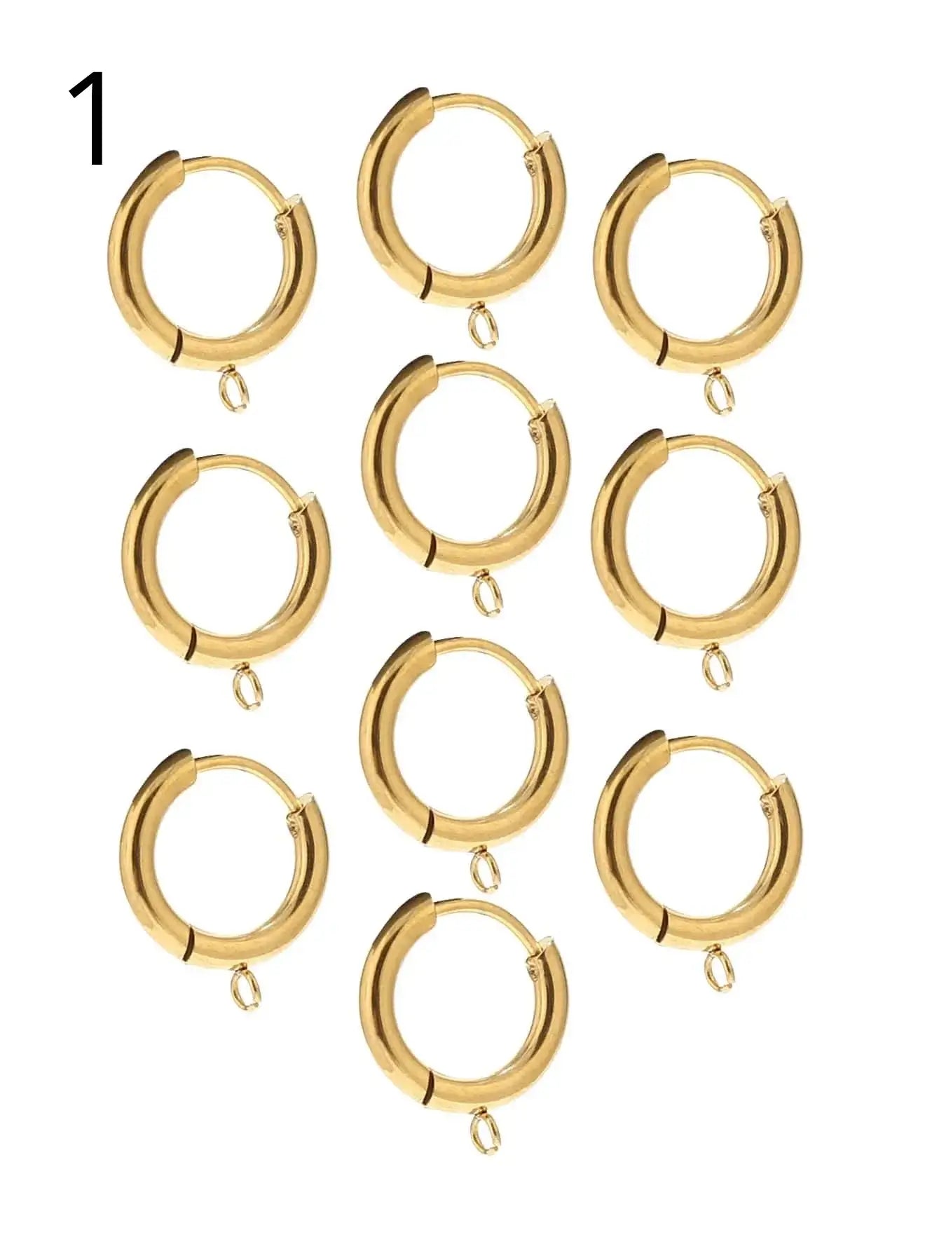 Boucles d'oreille a personnaliser - Ensemble de 10 créoles dorées élégantes et modulables.