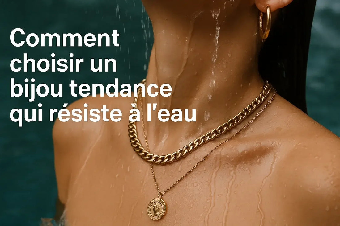 Collier doré en acier inoxydable Reflets d'Or porté sous l'eau, bijou tendance résistant.